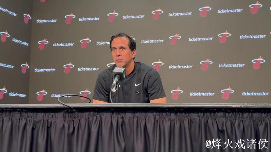 斯波谈鲍威尔：他的表现有目共睹，作为进攻球员他非常全能