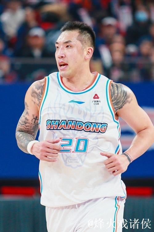 陶汉林21+22山东胜北控 崔永熙21分广州胜广厦